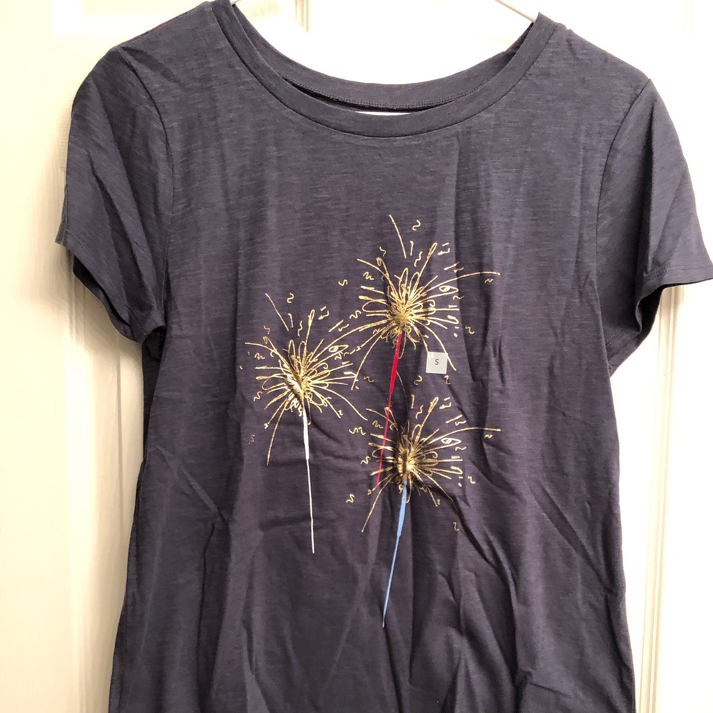 Loft- Small Brand New Fireworks 💥 T-Shirt Navy